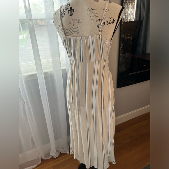 Medium Mimi Chica striped button down flowy spaghetti strap spring summer dress - Picture 4 of 8